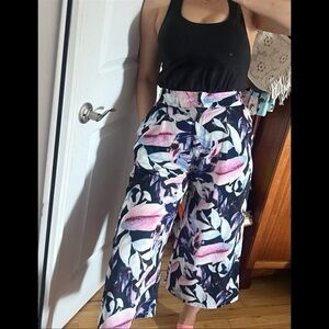 NWOT Tropical print wide leg pants